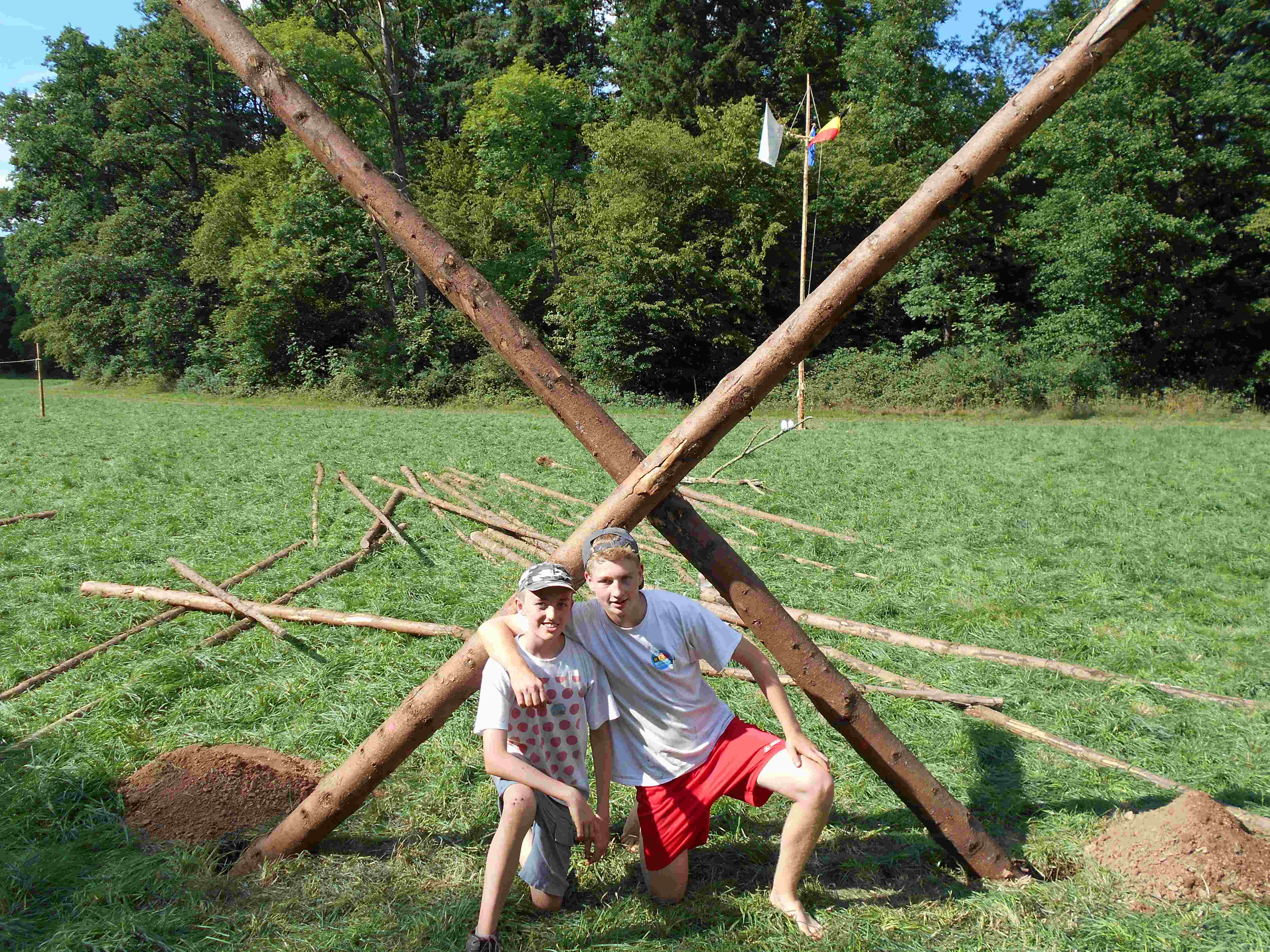 Bighorn et Abyssin devant le pilotis en construction